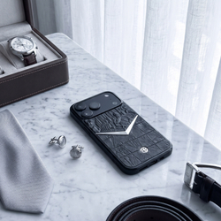 Чехол iPhone 18 pro max из кожи CROC с рельефом Богатырей в интерьере — Euphoria HM
