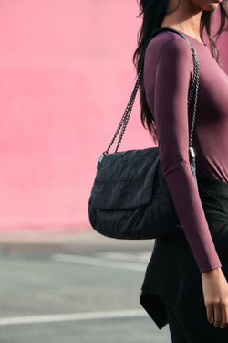 ZARA СУМКА С КЛАПАНОМ В СТИЛЕ РОК, ЧЕРНЫЙ