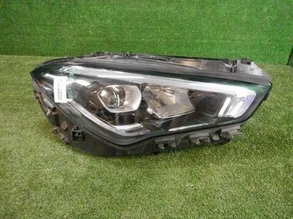 Фара правая Mercedes CLA C118 (2019-2023) LED