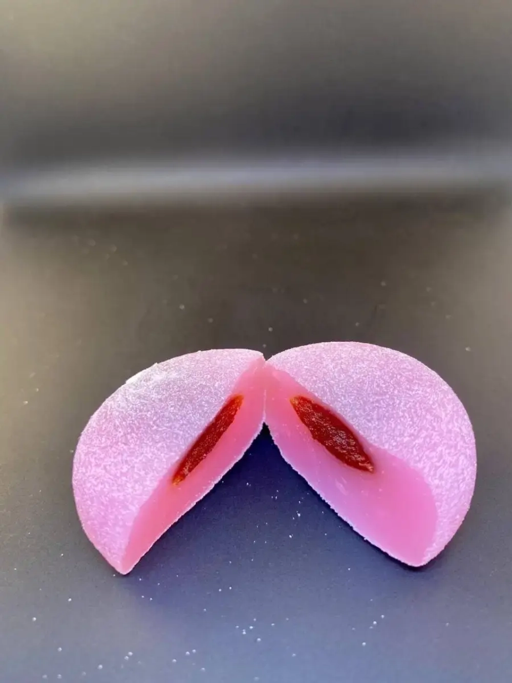 Пирожное Моти (Mochi) с бобовой начинкой (красная фасоль)