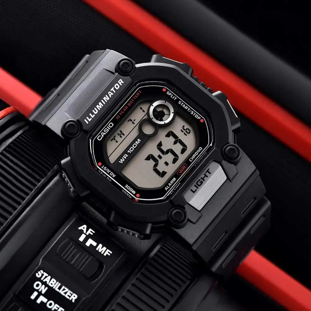 Часы Casio W-737H-1A