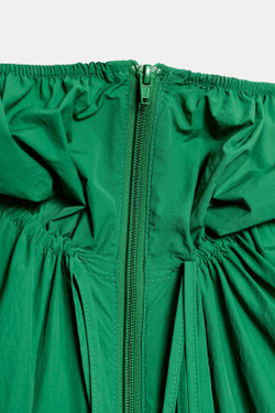 ZARA КУРТКА ИЗ ТЕХНИЧЕСКОЙ ТКАНИ С КАПЮШОНОМ, ЗЕЛЕНЫЙ
