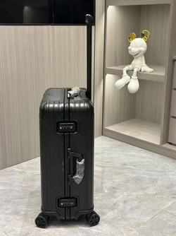 Чемодан Rimowa S