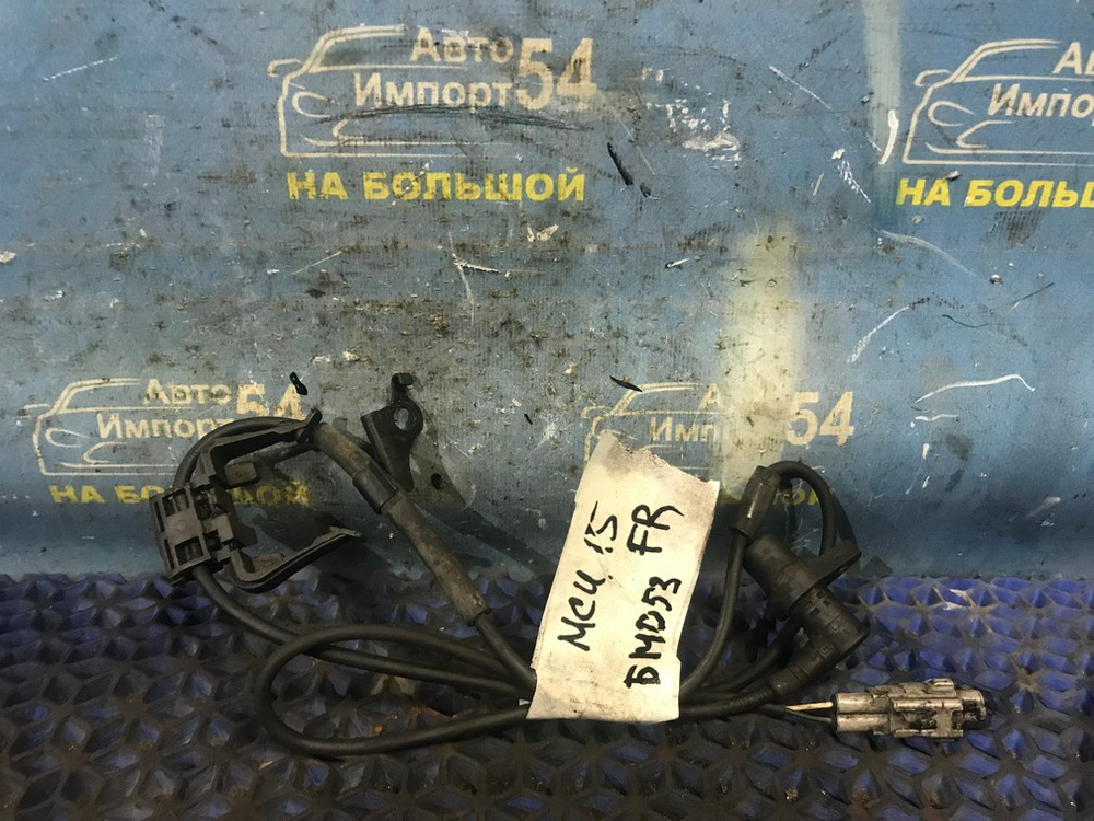 Датчик ABS передний правый TOYOTA HARRIER 1997-2003