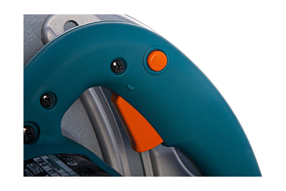 Дисковая пила Makita 5903 R