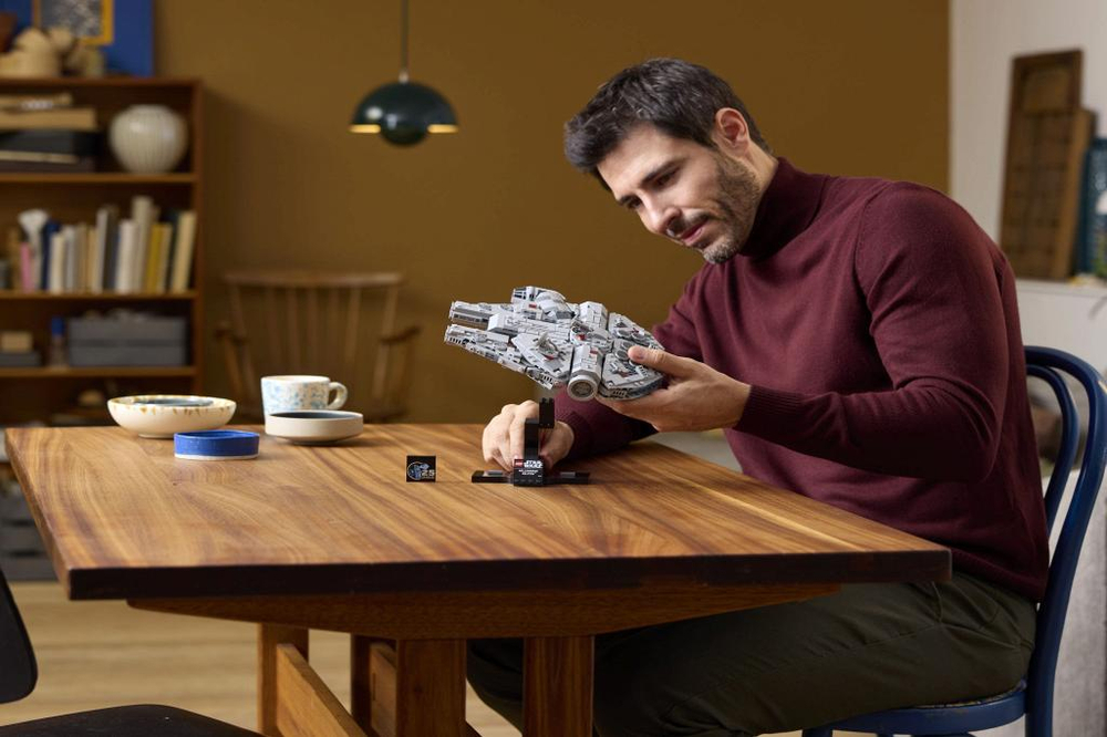 Конструктор Лего Звёздные Войны Сокол тысячелетия 75375 | LEGO Star Wars Millennium Falcon набор из 921 деталь 18+