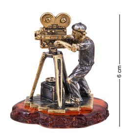 Народные промыслы AM-3888 Фигурка «Киномеханик» (латунь, янтарь)