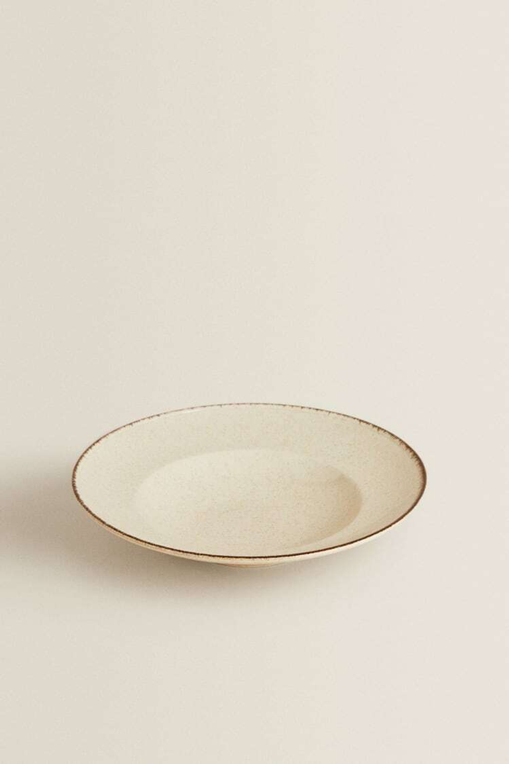 ZARA HOME ФАРФОРОВАЯ ТАРЕЛКА ДЛЯ МАКАРОН СО СТАРИННОЙ ОТДЕЛКОЙ, СВЕТЛО-БЕЖЕВЫЙ