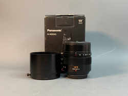 Panasonic Nocticron 42.5mm f/1.2 Asph DG O.I.S.