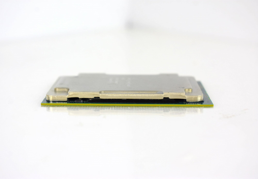 Процессор Intel Xeon Gold 5122, 16.5 MB Cache, 3,6 Ghz, 4 Core, FCLGA3647 OEM