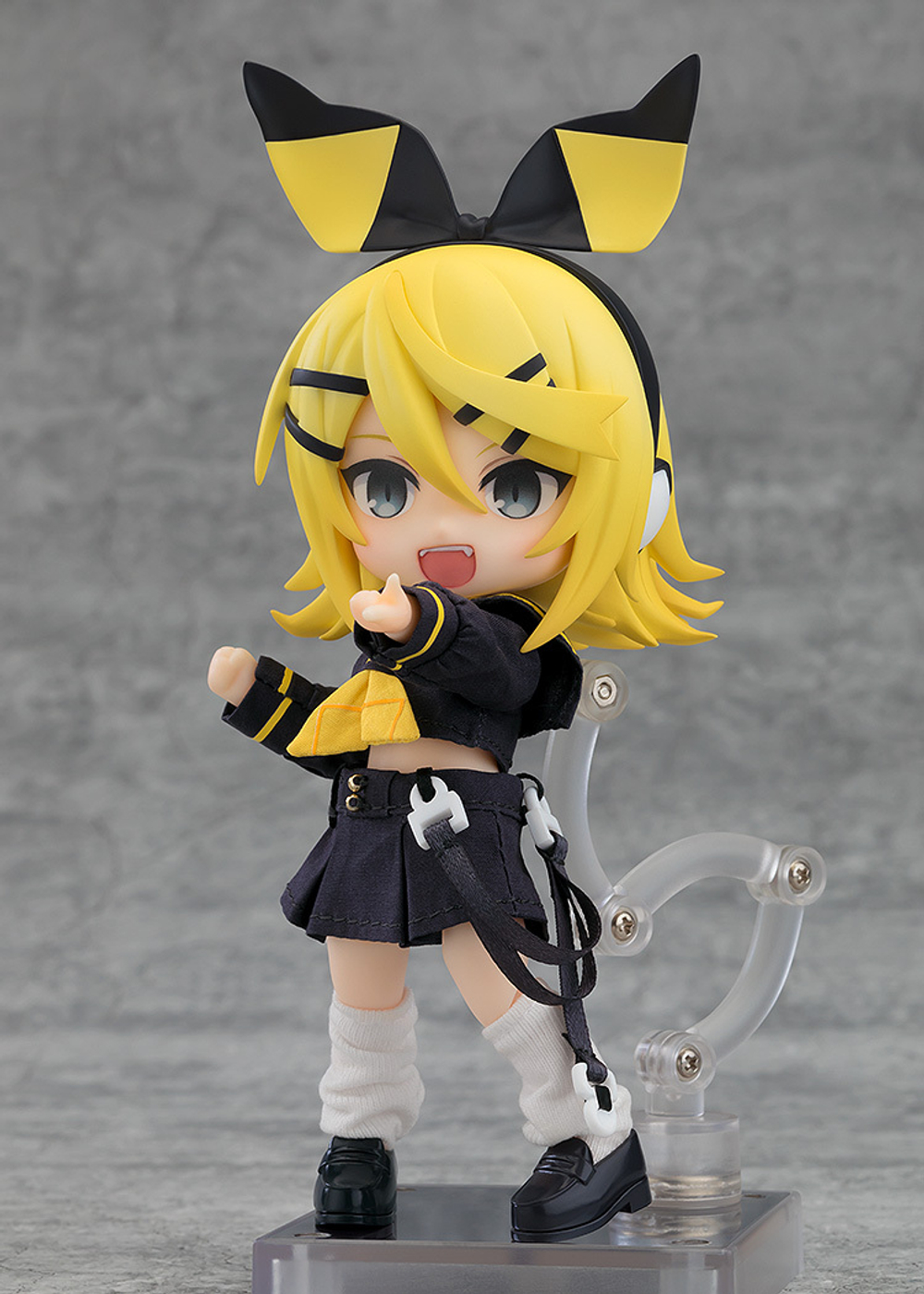 Kagamine Rin and Kagamine Len