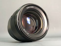 Sony FE 85mm 1.8