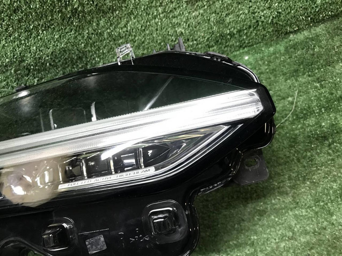 Фара правая Volvo V90 2 (2016-2020) Full LED