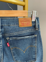 Джинсы Levis