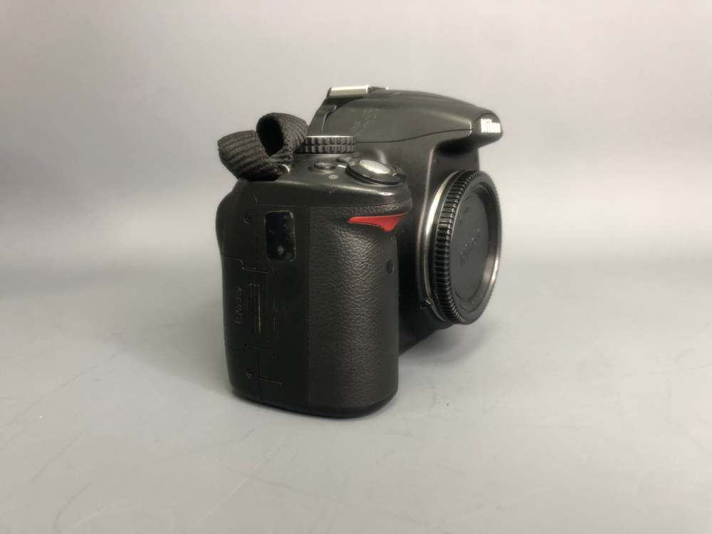 Nikon D5000 14.500 кадров