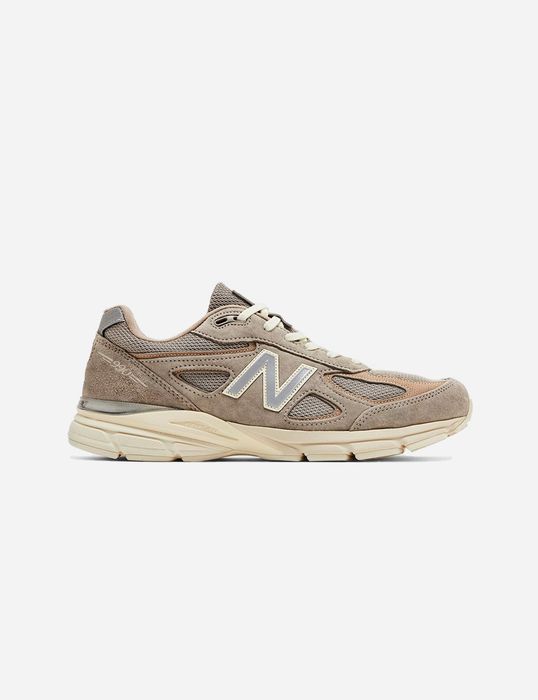 KITH x New Balance 990V4 