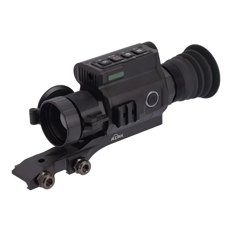 Тепловизионный прицел ATAK ET23-35 PRO - вид спереди сбоку на кронштейне