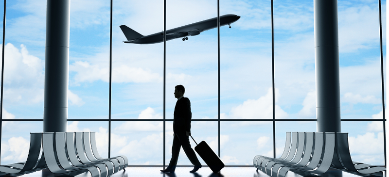 Без чего нельзя ехать в отпуск: чек-лист, который спасёт ноги и нервы — на море, в горах, в городе и на озере с палаткой