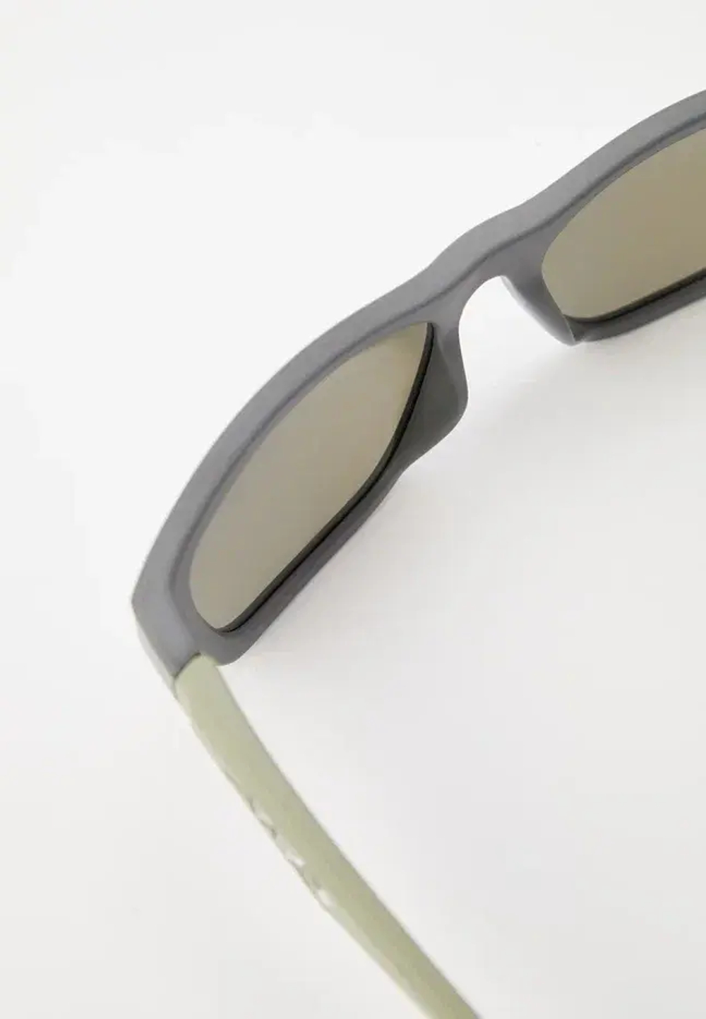 Спортивные очки 720armour Fabio / Matte Amherst Grey / Green Artichoke Temple / HC Smoke Blue Lens