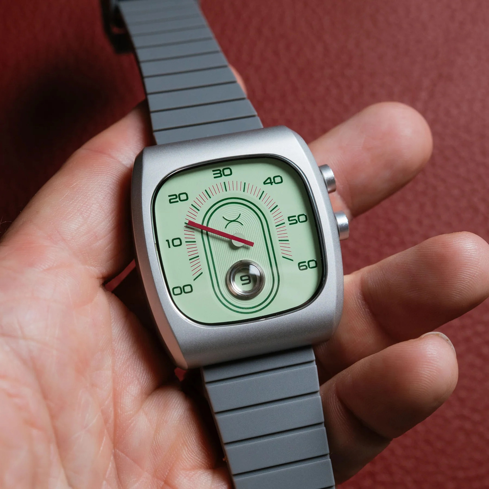 Retroscope Jump Hour Mint Ruby (Ретроскоп)