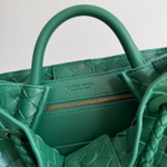 Сумка Bottega Veneta Andiamo Small — зелёная — фото 9