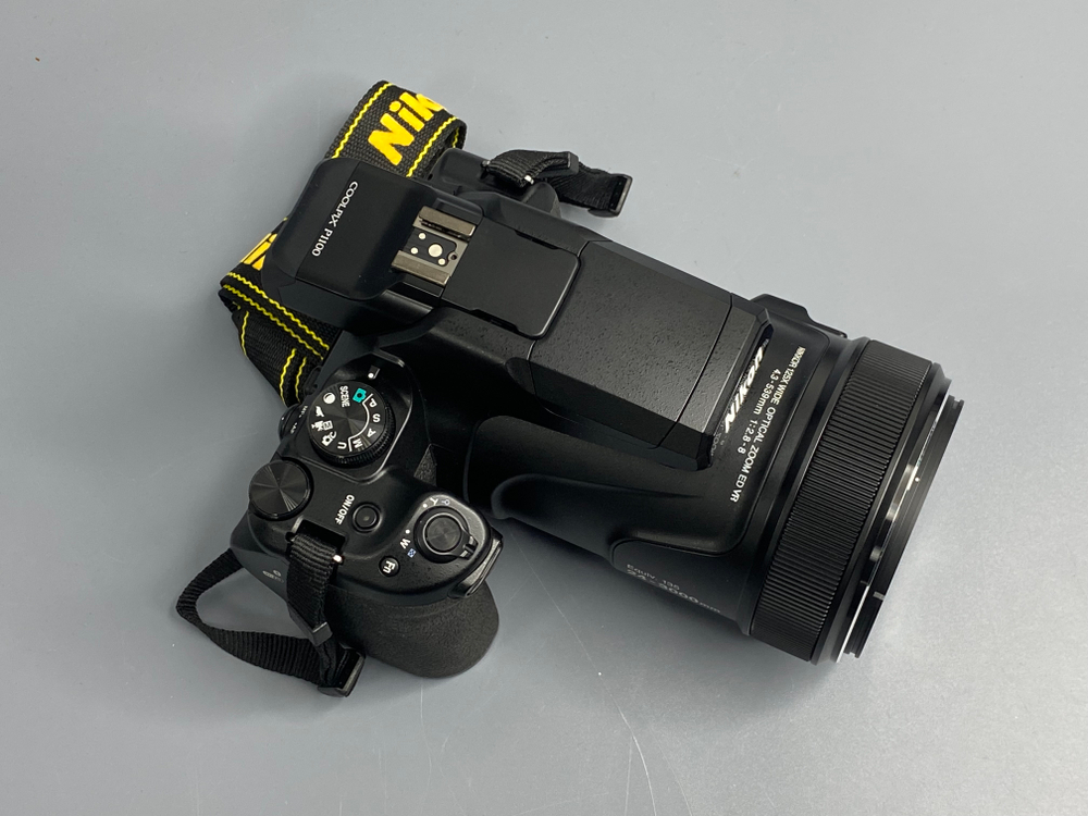 Nikon Coolpix P1100
