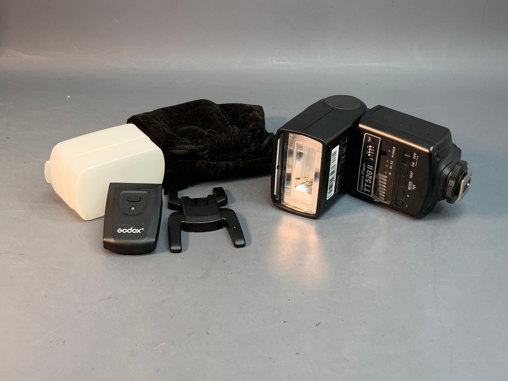 Godox TT520 II