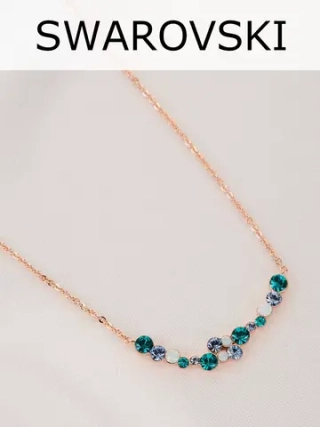Тонкое колье Млечный путь с зелеными кристаллами Swarovski