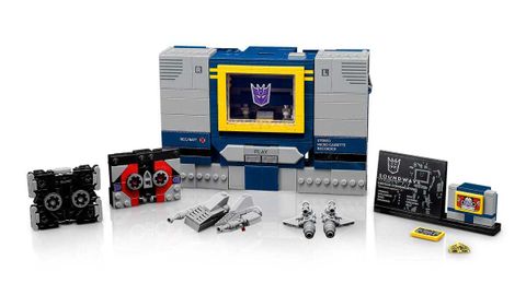 Конструктор LEGO Icons 10358 Transformers: Soundwave