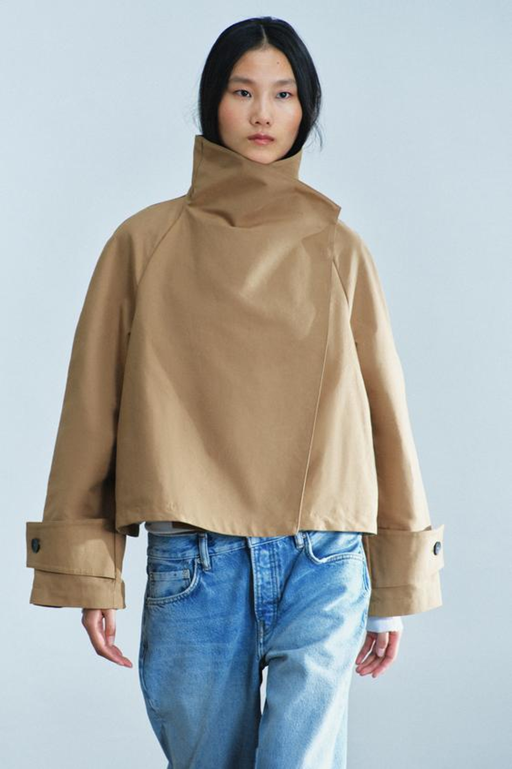 ZARA КОРОТКИЙ ТРЕНЧ С ВЫСОКИМ ВОРОТНИКОМ — ZW COLLECTION, БЕЖЕВЫЙ