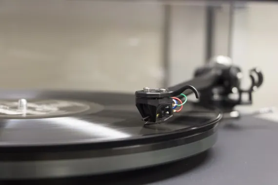 Rega Planar 6 Black
