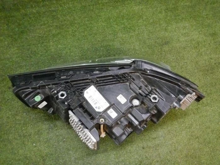 Фара правая BMW 5er G30 (2020-2023) LED