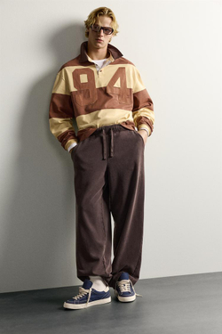 ZARA ДЖОГГЕРЫ RELAXED FIT С ЭФФЕКТОМ ПОТЕРТОСТИ, КОРИЧНЕВЫЙ