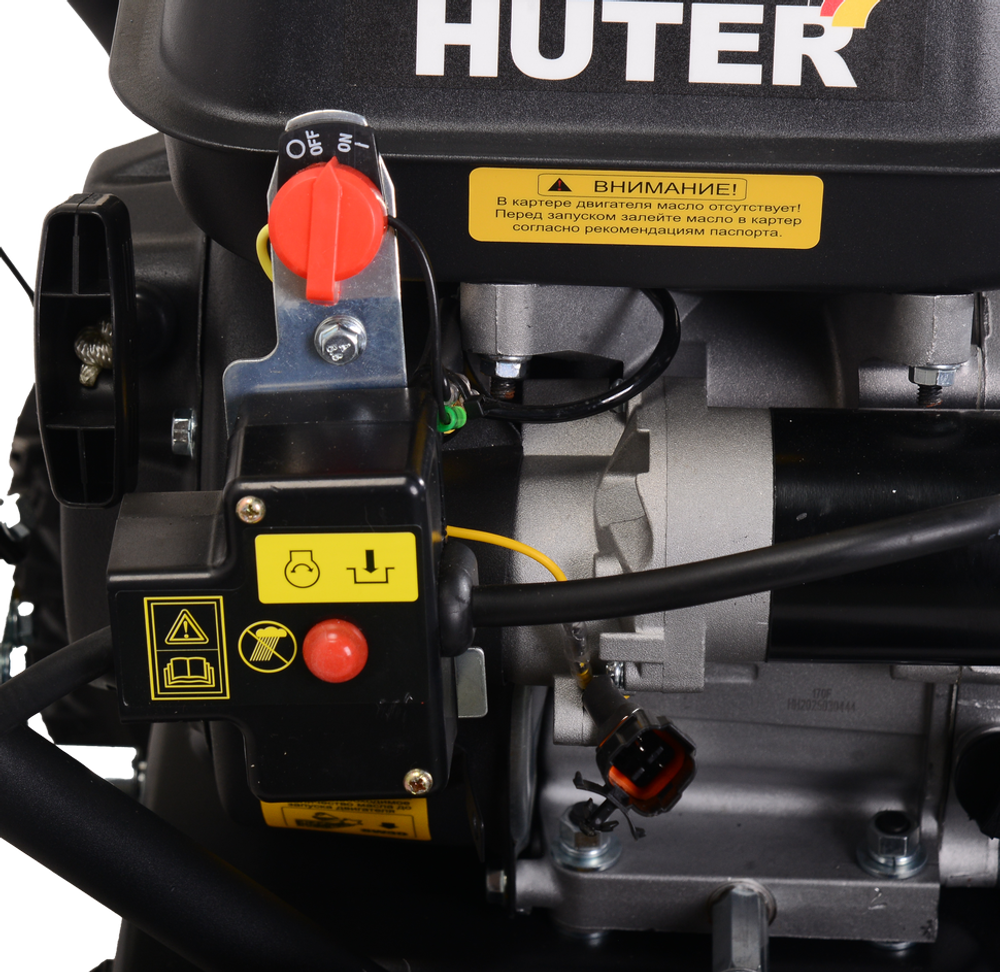 Снегоуборщик бензиновый Huter SGC 4000E