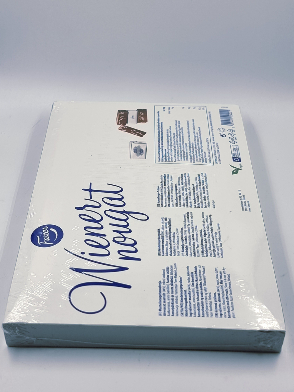 Пралине с миндалем и нугой Fazer Wiener Nougat 210 г (из Финляндии)