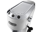 Кофеварка DeLonghi EC685.W белый