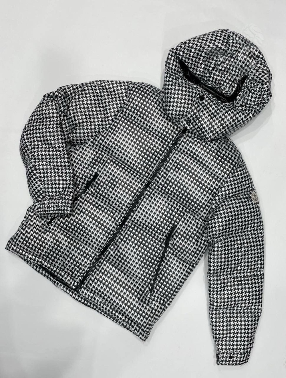 Пуховик Moncler