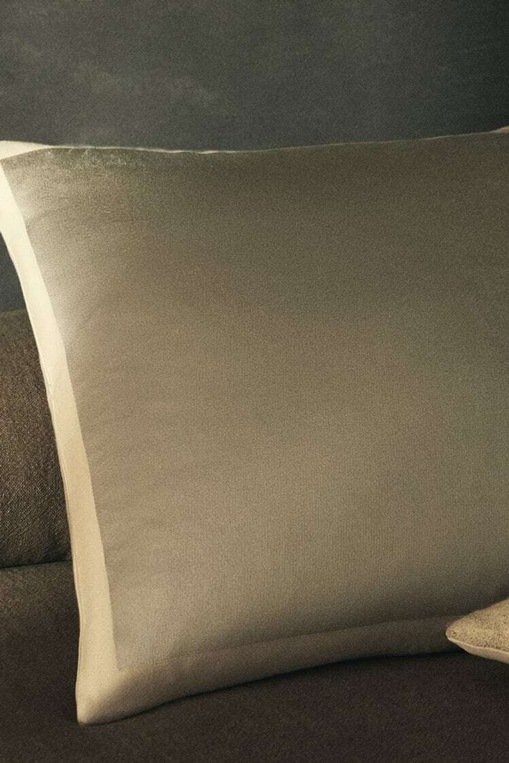 ZARA HOME ЧЕХОЛ ДЛЯ ДЕКОРАТИВНОЙ ПОДУШКИ С КОНТРАСТНОЙ КАЙМОЙ, ЗЕЛЕНЫЙ