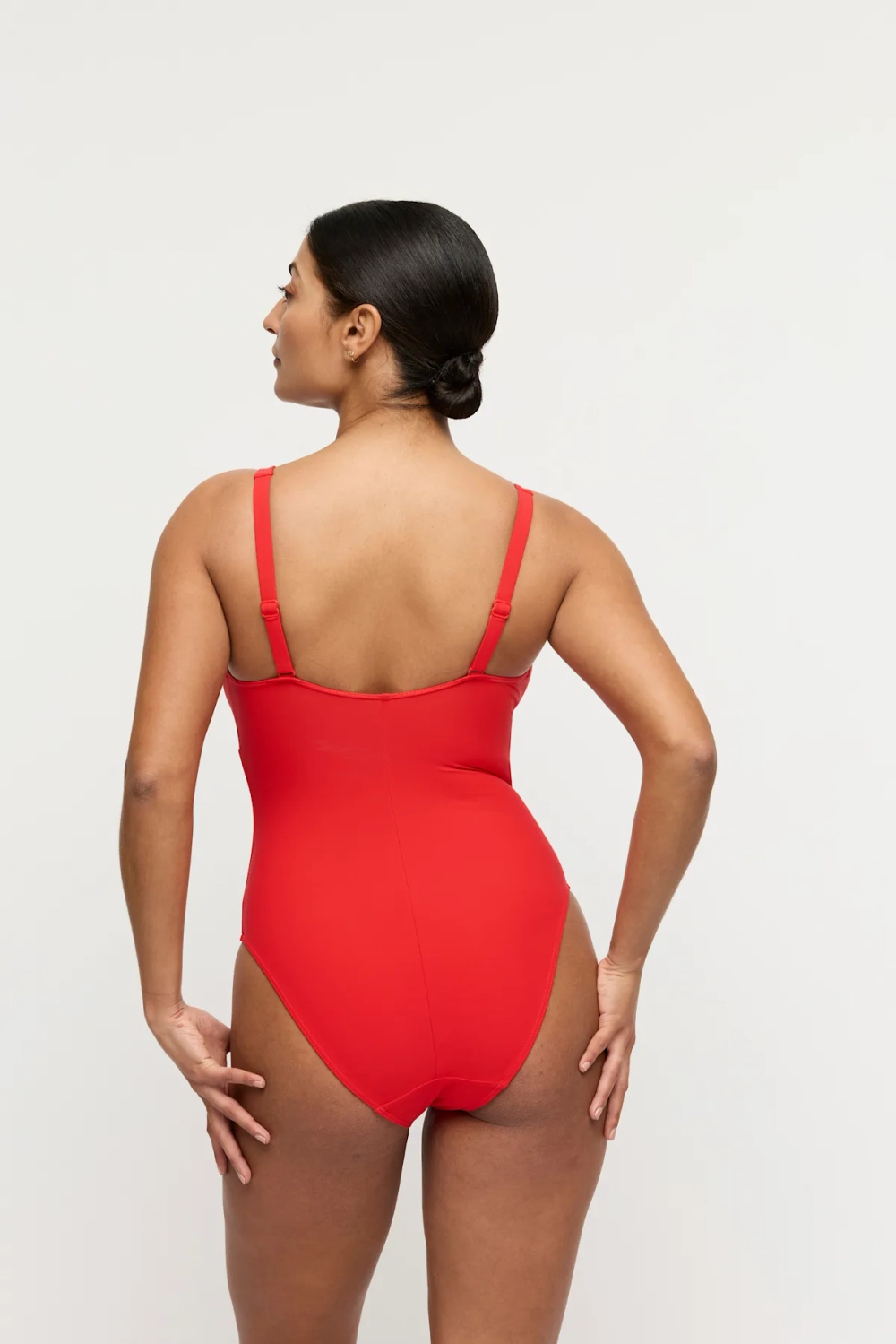 PRIMADONNA Swim Aswan Купальник с глубоким вырезом без косточек, красный
