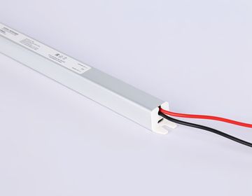 Блок питания ультратонкий для светодиодной ленты 12V 72W 6A IP20 185-260V 372*18*18 GS8606 ILLUMINATION LED Driver 12V Ambrella