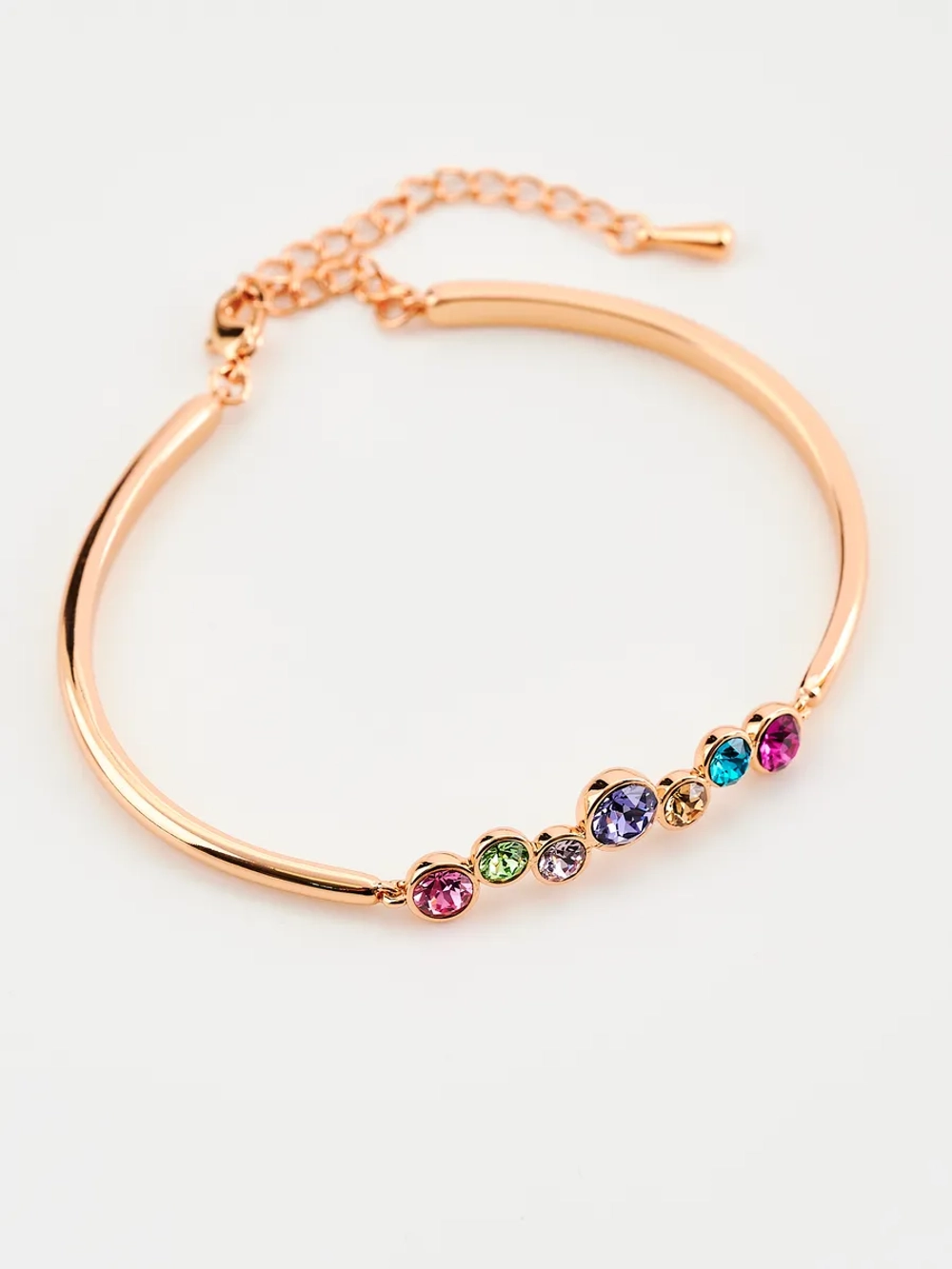 Жесткий браслет Эльза с разноцветными камнями Swarovski