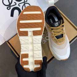 Кроссовки On Running x Loewe
