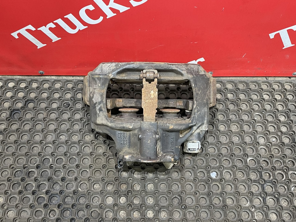 Суппорт задний правый