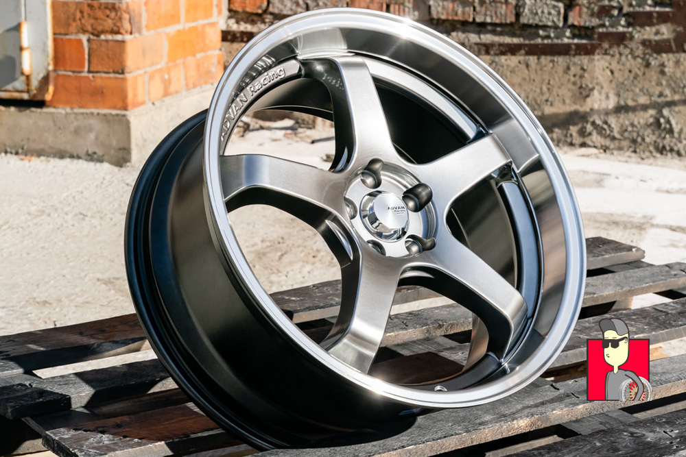 Комплект дисков Advan GT 18x8 et38 5x100
