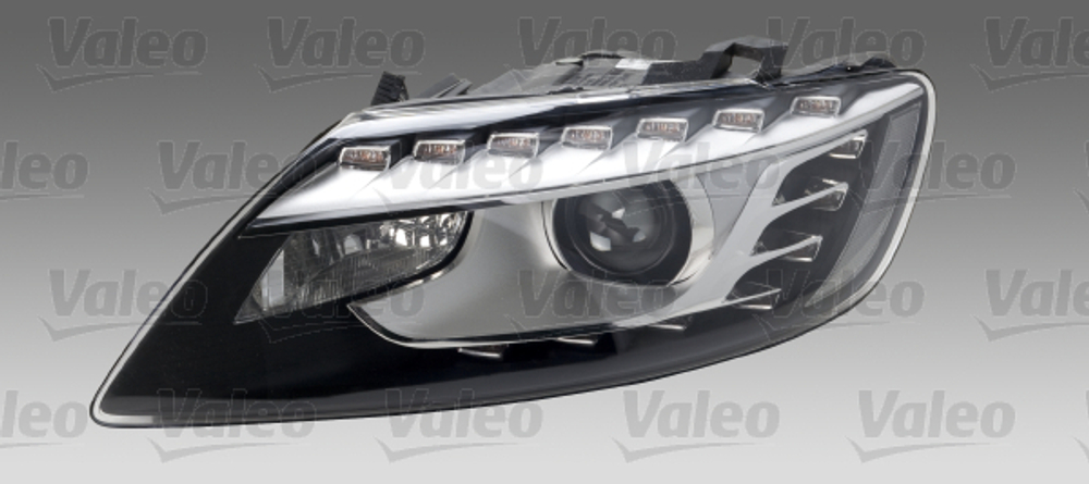 VALEO - 044141-VAL - Headlight - Povrat artikla narucenog iz Njemacke nije moguc.