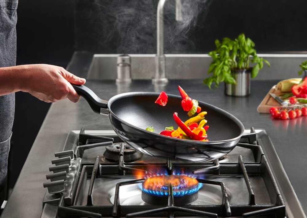 Сковорода-вок Tefal Resist 28 см D5161953
