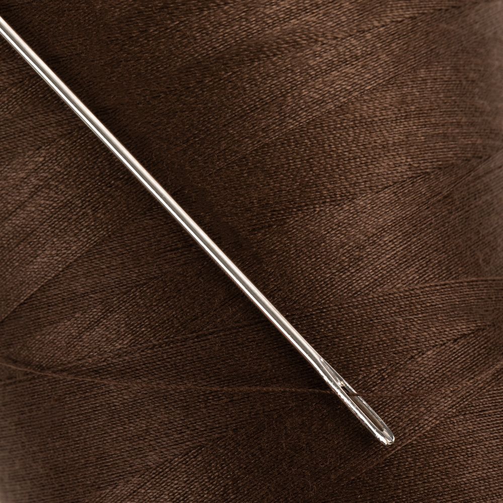 Нитки универсальные Nitka 40/2, 4570 м (5000 ярд) / 1 кат., 493 коричневый