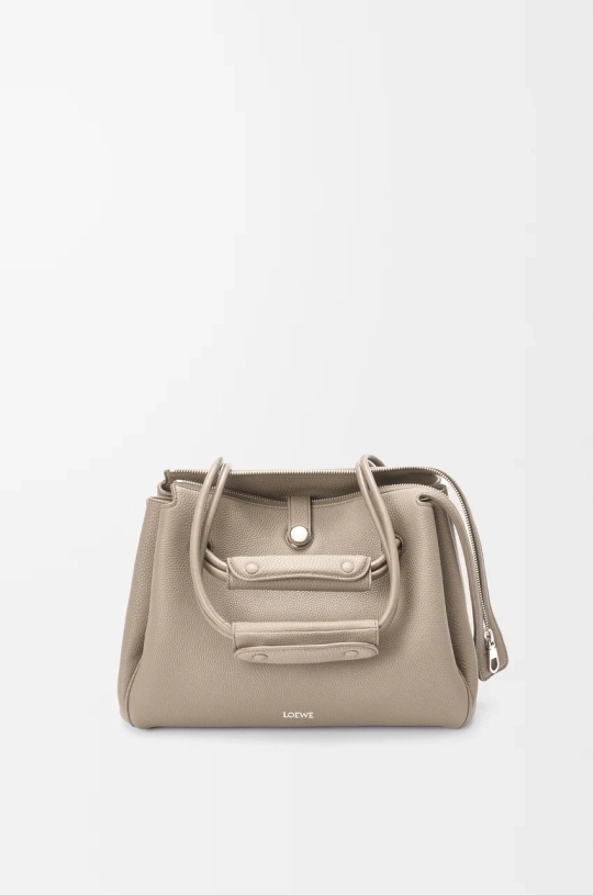 Loewe Сумка Madrid среднего размера из мягкой зернистой телячьей кожи, цвет глины