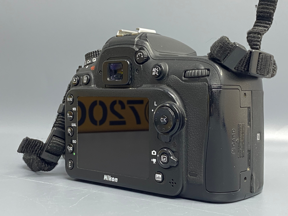 Nikon D7200 — 316 518 кадров