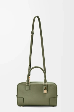 Loewe Сумка Amazona 23 из телячьей кожи наппа, зеленый